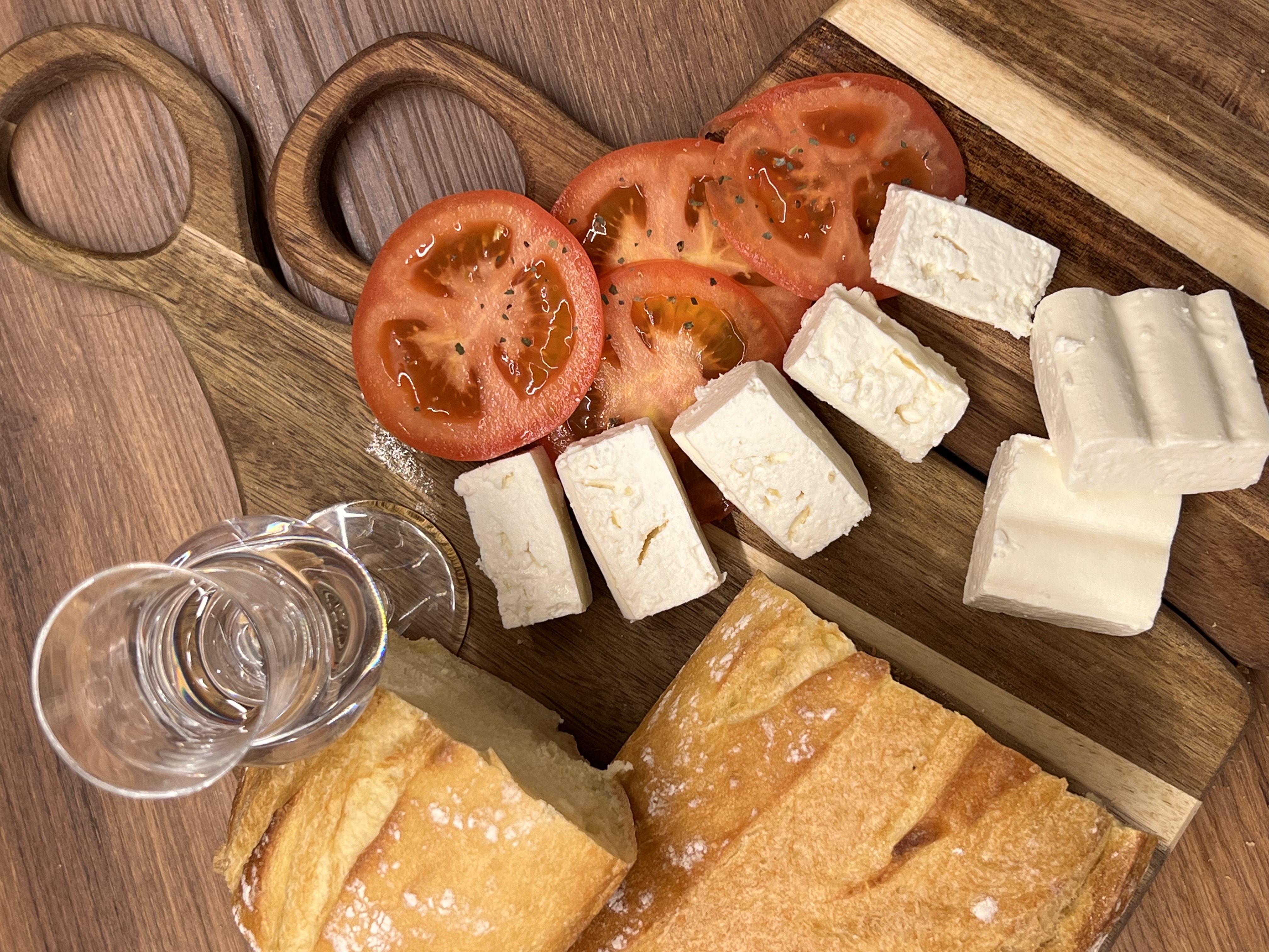 Punomasni mladi i stari sir